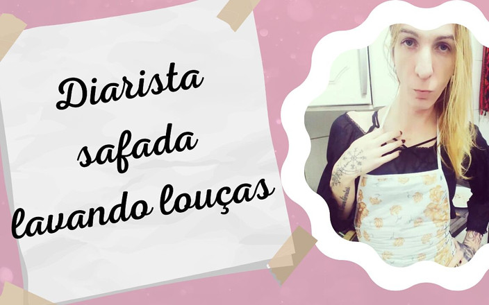 Sissy Aniya: Sissy Aniya - dona de casa transsexual fodendo o vibrador enquanto...