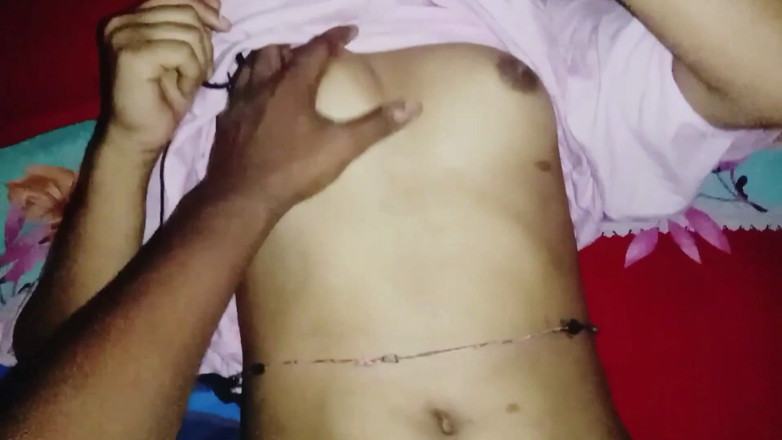 Boneshaker: Saali ko chuda si cewek imut india yang lagi sange...