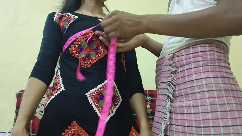 Your kavita bhabhi: Кравець прийшов до будинку і відтрахав невістку на прешлюватість, беручи її вимірювання.
