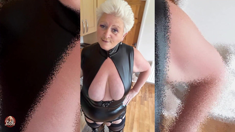 Uk Joolz: Stivali kinky
