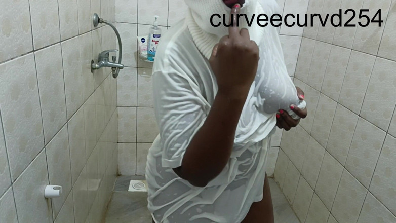 Curveecurvd254: On s’est fait sucer et baiser twerkés : romance dans la...