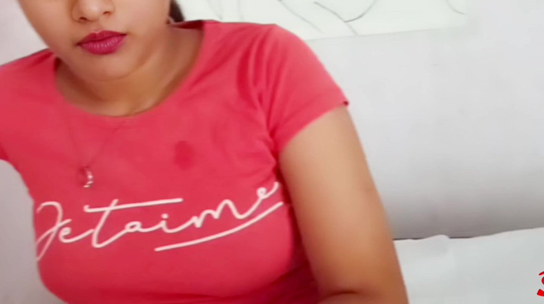 Vicky Siya: Üvey erkek kardeş Sia'yı sikerek amını kızarttı