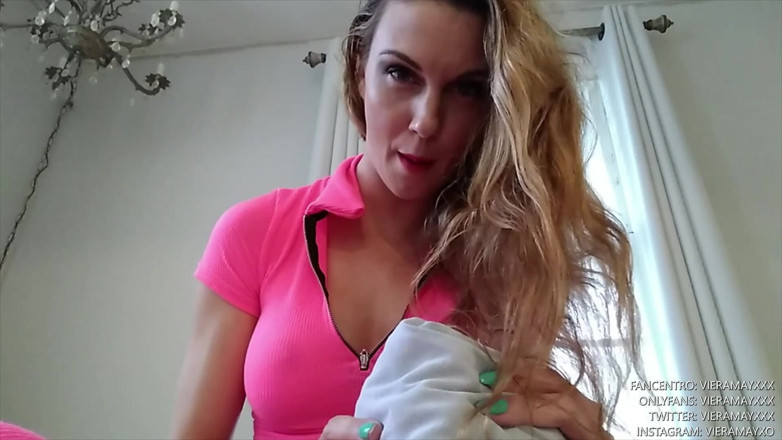 VieraMayXXX: Chůva vám honí pov