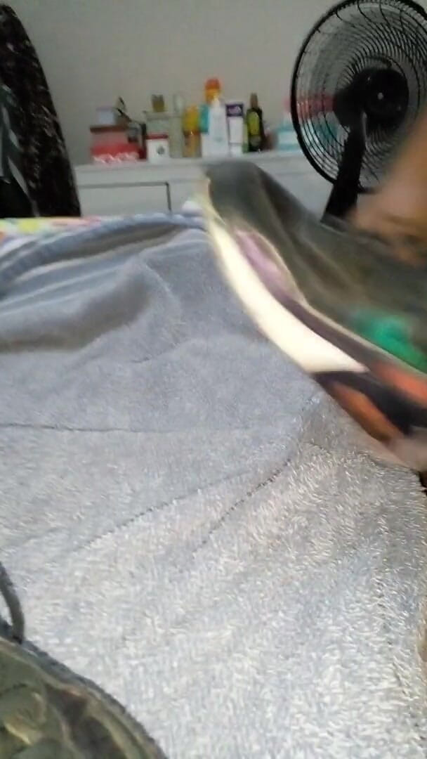 Sneakerfetish_BR: Sneaker scopa e sborra sul mio vecchio air max