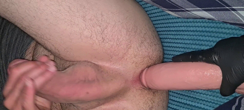 Mr D and Miss C: Skutečná domácí porno přítelkyně mě kolíkuje obrovským straponem
