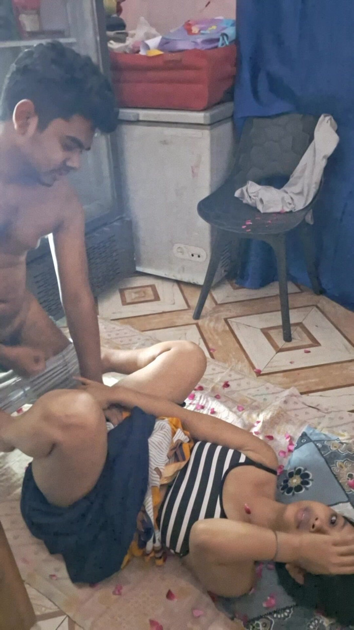 Sweetsex2001: Pasangan yang baru berkahwin seks desi