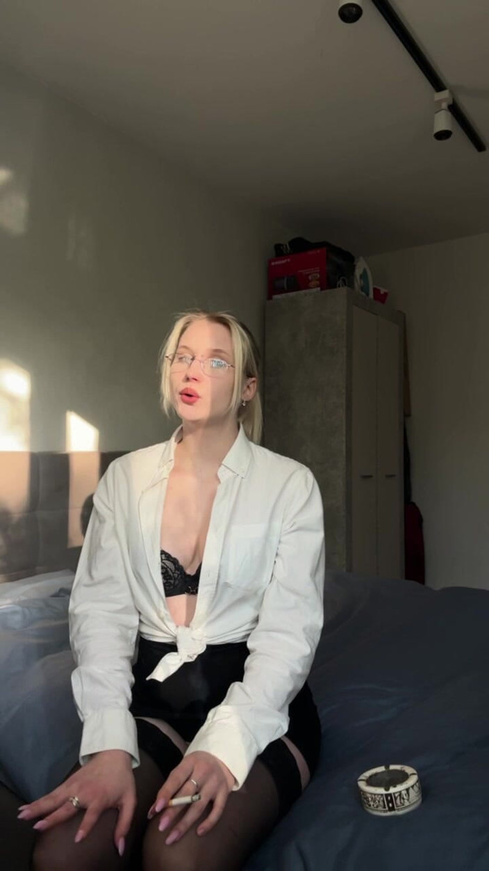 MertyXXX: 秘书