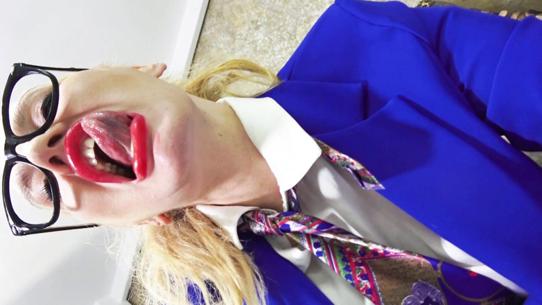 Goddess Celine: Encogí mi jefe
