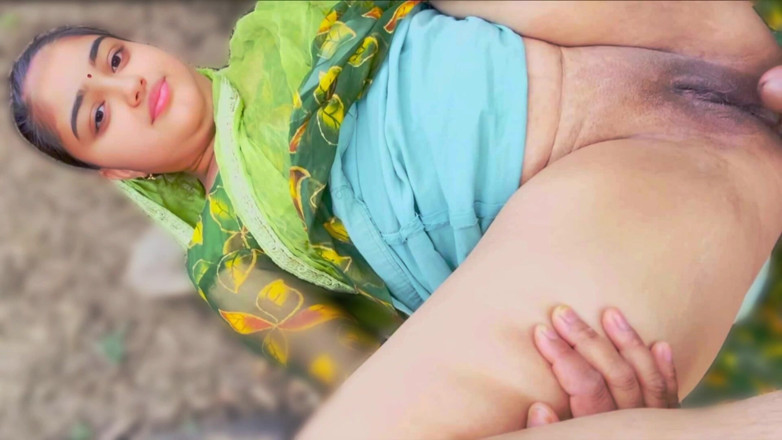 Your_aisha: Indická desi dívka těsná kundička a hardcore sex v džungli