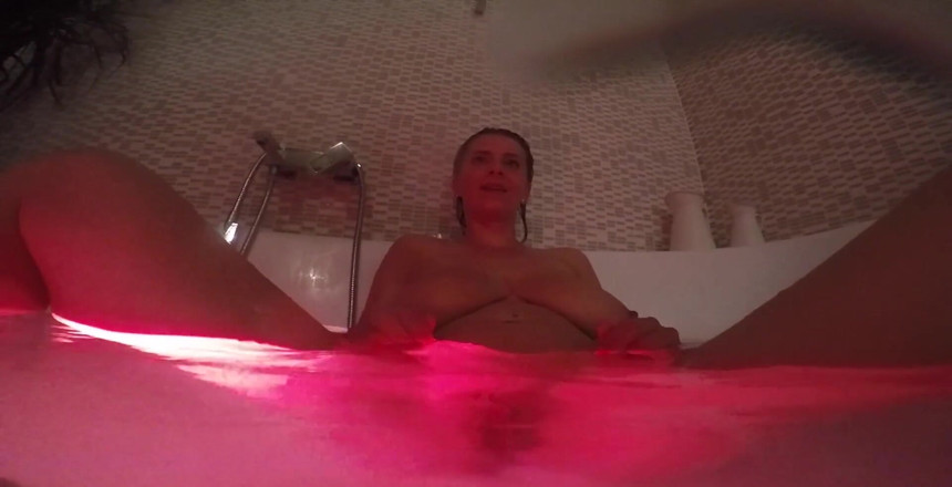 Katerina Hartlova: Underwater camera in jacuzzi shows nice view when my pussy...