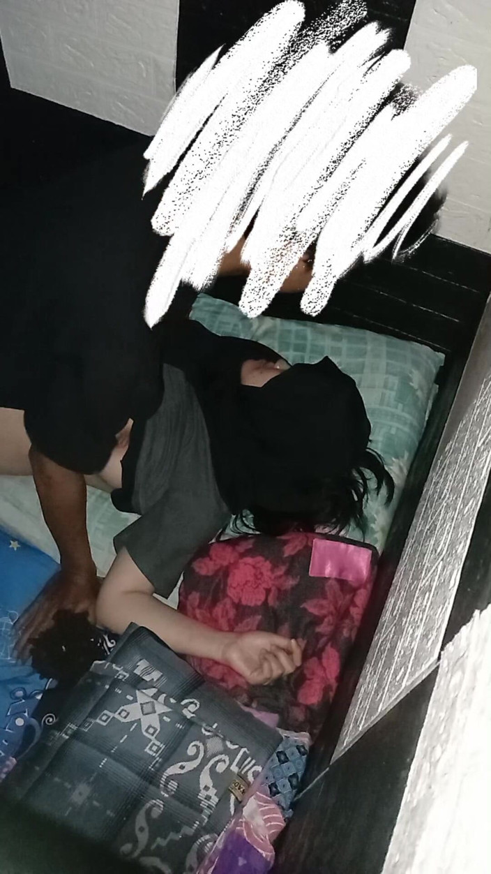 Famly sex: Keseronokan pepek saya yang sempit