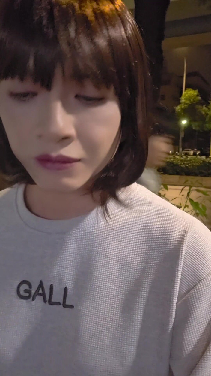 Taiwancdgirl: 伪娘婷萱塞入透明肛塞在外面发骚