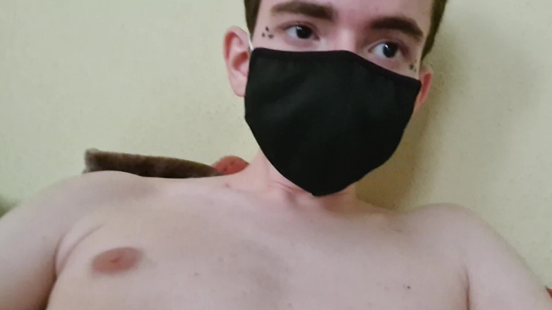 Prettyboi2000x: Trans kız büyük dildoyla sıkı götlerini sikiyor - prettyboi2000x