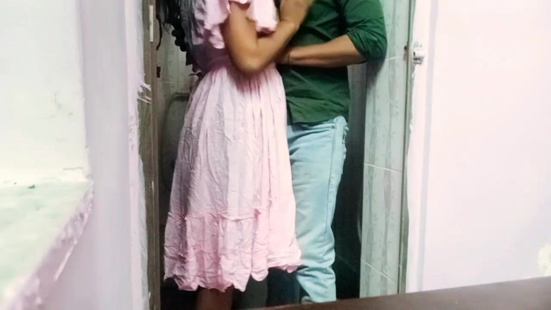 Fantacycutting: Maestra india y joven estudiante ki en video viral