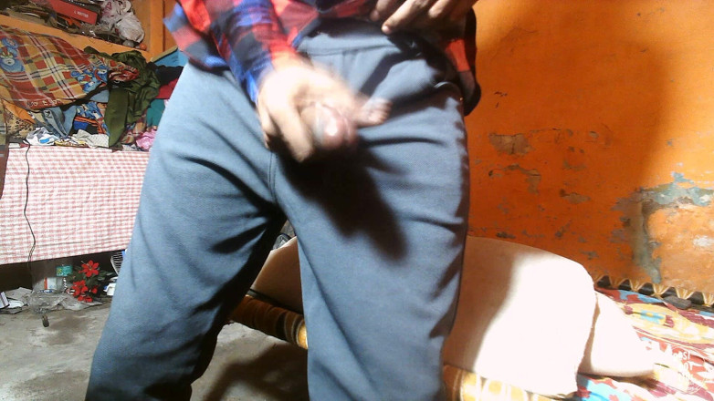 Desiboy110Ankit: 家で一人で裸の男の子