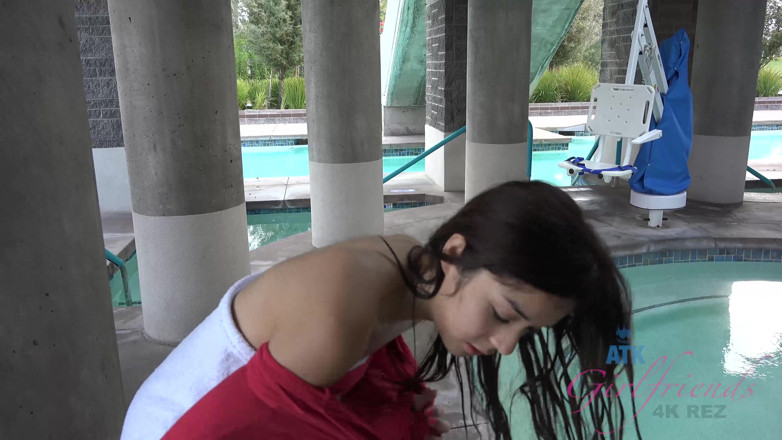 ATK Fans (Girlfriends): Vacances virtuelles avec Kristina Bell, partie 3