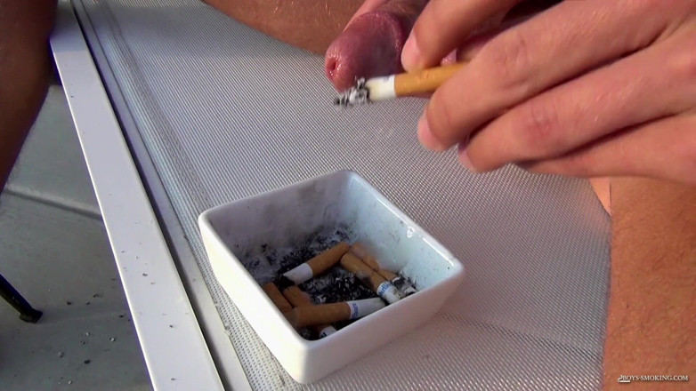 Boys Smoking: Ryan Chainin 100-х