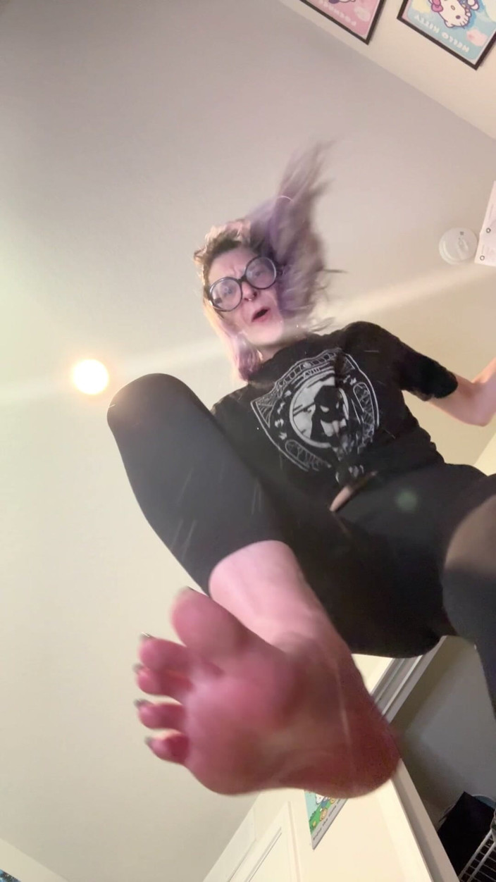 Peppermint Giantess: 67 비열한 거인은 당신을 타락시키고 모욕합니다.