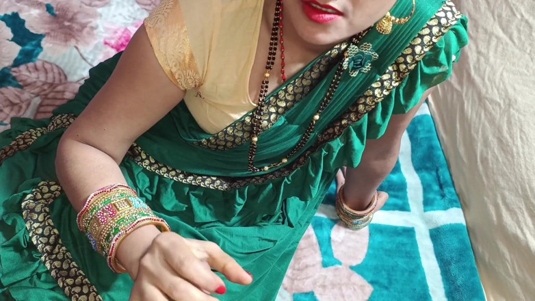 Lalita Singh: Vidéo complète, une bhabhi desi du village se fait sodomiser,...
