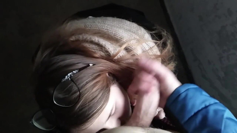 SweetAndFlow: Ho scopato una ragazza del college all'ingresso
