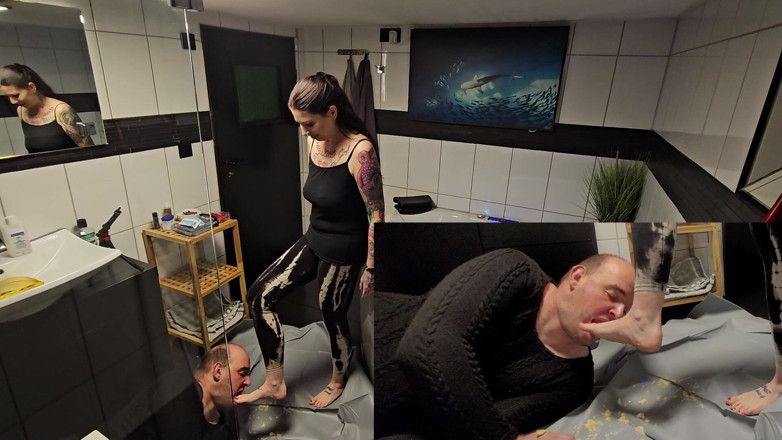 Femdom-Team-German: Lo schiavo viene nutrito con banane