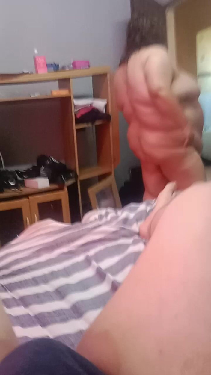 hothouse18xxx: Muie sexy de la o fată grasă mare și frumoasă