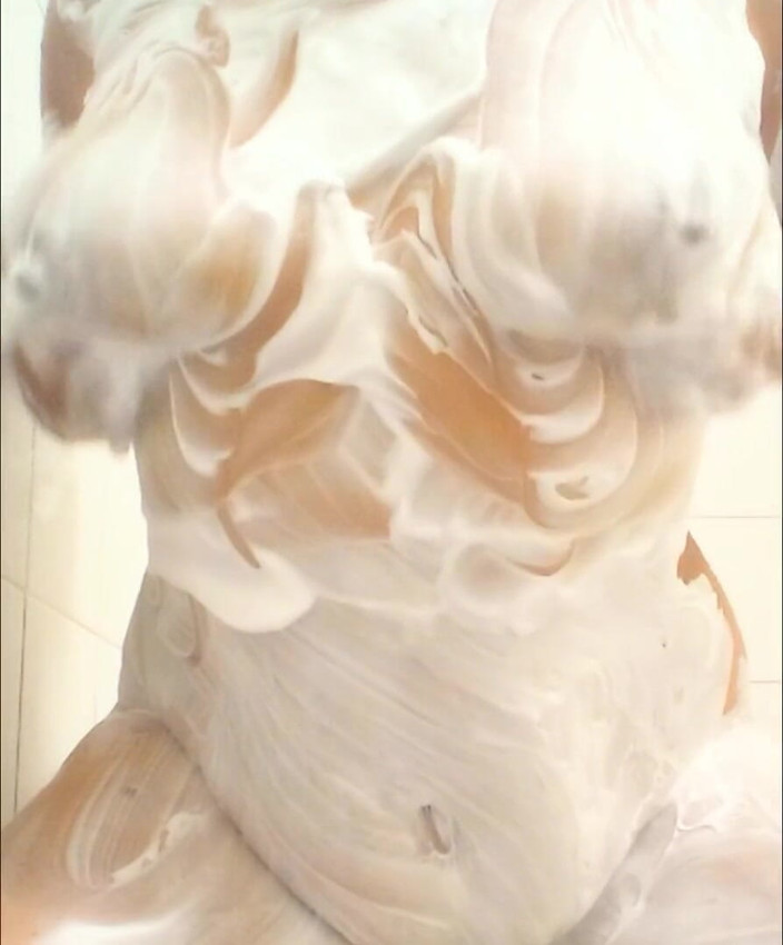 NastyNymphoMilf: Schau zu, wie ich meinen körper in der dusche besahne