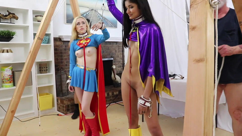 Azure Sky Films: Viva Athena / Candy White Supergirl -Batgirl - Trekant doggy style avsugning deepthroat...