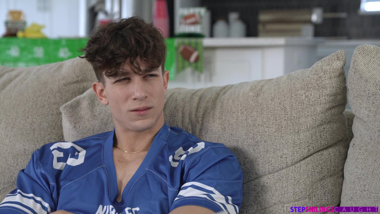 StepSiblings Caught: Fevereiro de 2024 Sabor do Mês Theodora Day - S4:e7