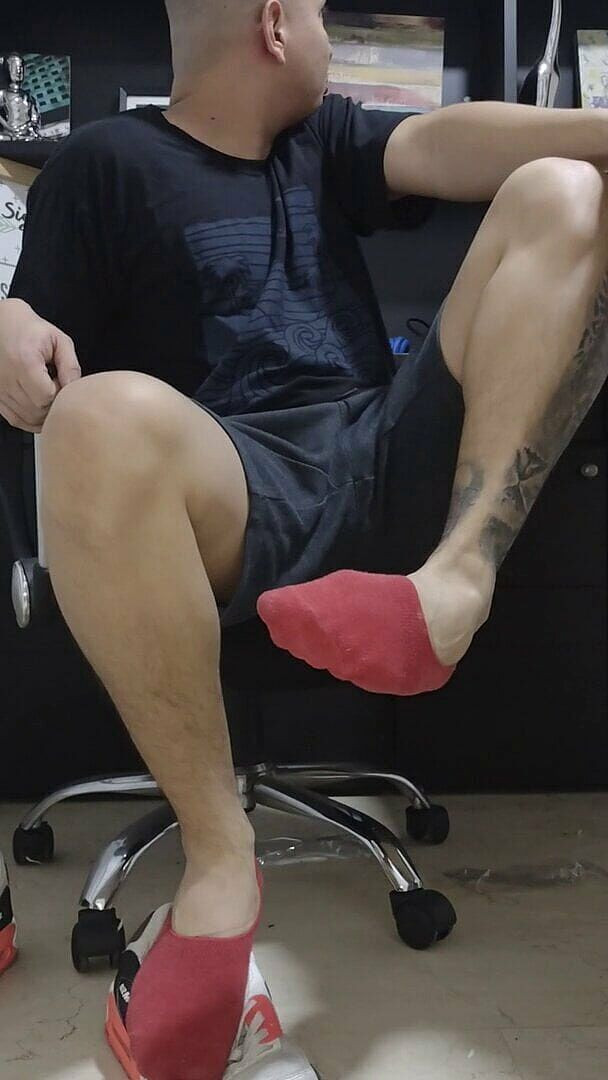 Tomas Styl: Chaussettes et pieds gays