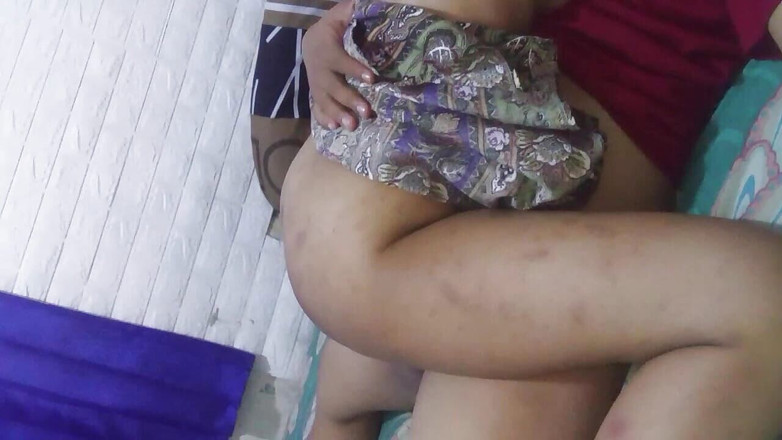 Cocktail sex: Làm tình với các bài hát của dì cho đến khi ướt át