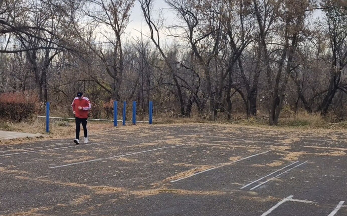 ArchiRusik: Un atleta a caso finito tutta la faccia e ha...
