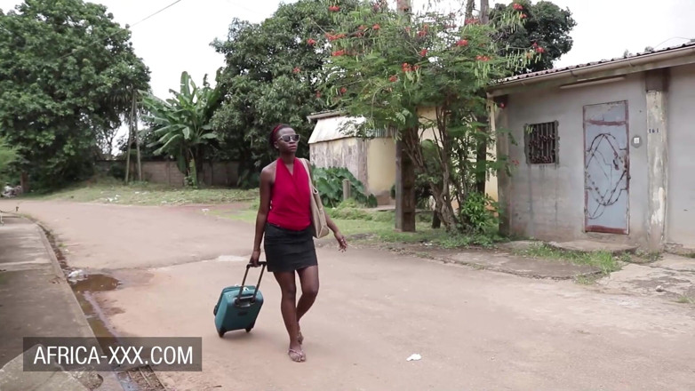 Africa-XXX: Ebenová prodavačka svedená pro vášnivý sex