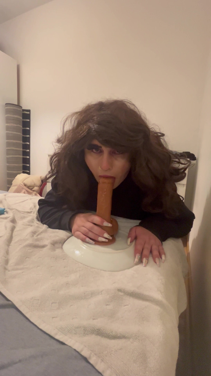 Sissyvalerie69: Vy už víte, co moje ústa mohou udělat, ale mohu vás...