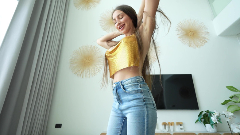 Kriss Kiss: Hayallerinin oral seksi: uzun saçlı güzel bir kız istekli ve...