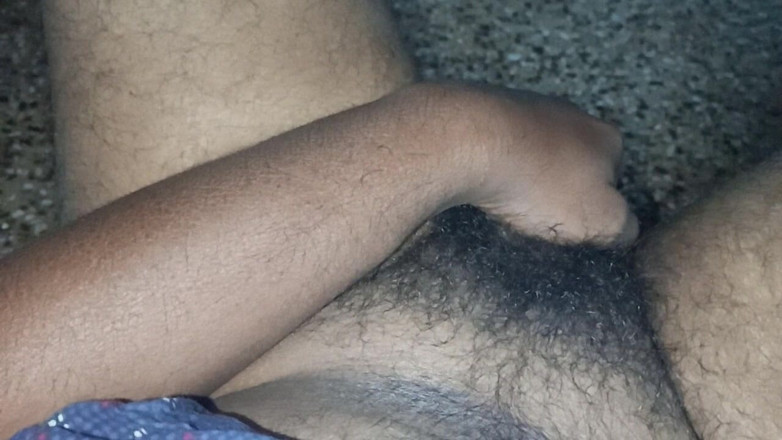 Sweet Indian cock: 섹스 비디오로 내 자지를 핥는 무슬림 마누라