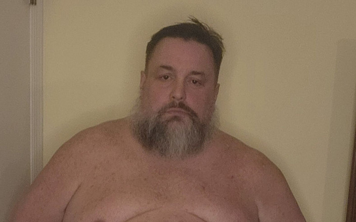 GeneWadexxx: Un grande orso barbuto pancia