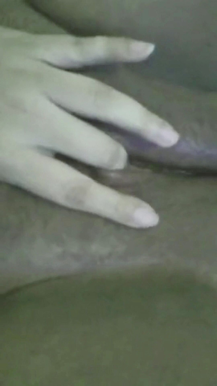 Indian fuck queen: WildenglishBBW donne du plaisir à ma chatte rose et mouillée