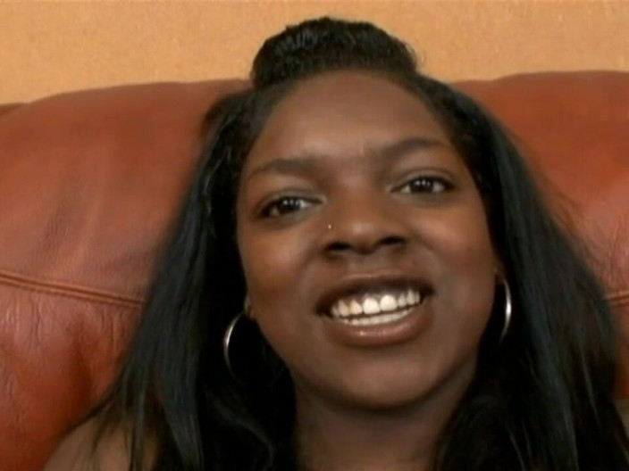 Africans Orgasm: La cagna culona africana prende un buon cazzo bianco solido