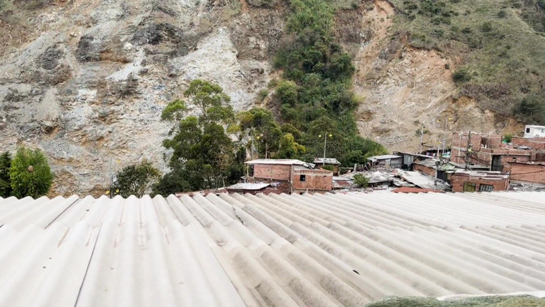 Latino_america24: Une amie m’invite chez elle dans les favelas colombiennes