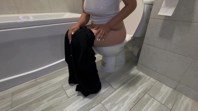 GassyKat: La toilette quotidiana s2 episodio 16: la presa della pancia spinge