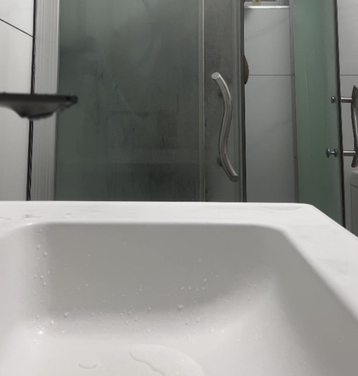 Its Nyota: Pris en caméra pendant qu’une fille prend une douche au...