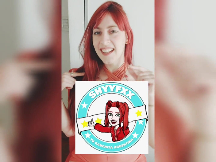 Tu Gauchita Argentina: Shyyfxx, orgasme dans la salle de sport, histoire complète !