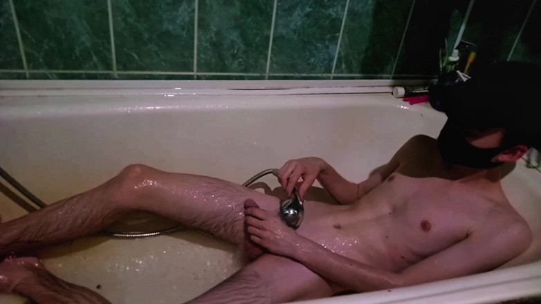Fish Cam: dubli Twink baathroom men dhoti hai aur khatm karne ke...