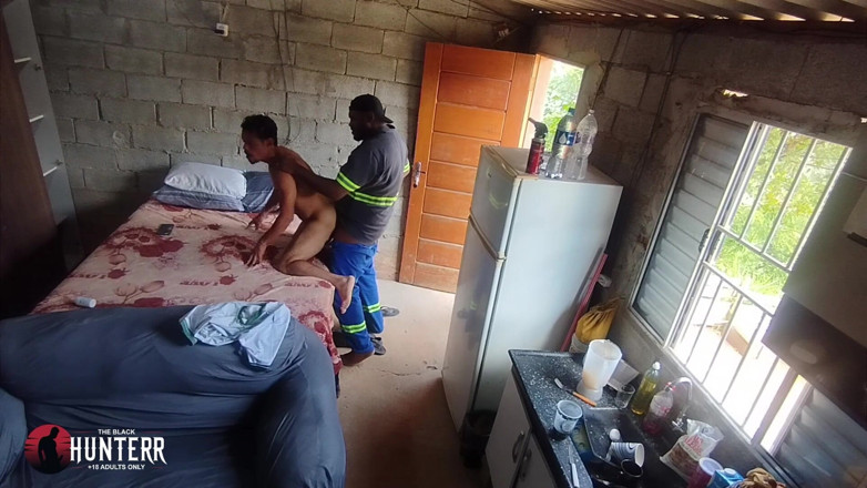 TheBlacKHunterr: Ma voisine travaillée me baise le cul, vidéo 2