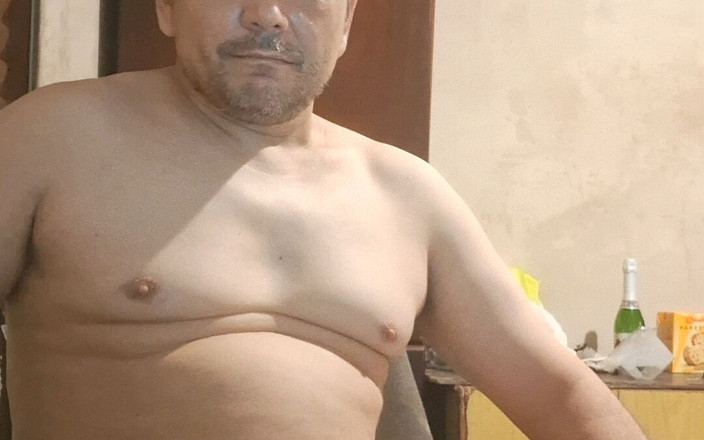 Claudio: Masturbando me dá prazer