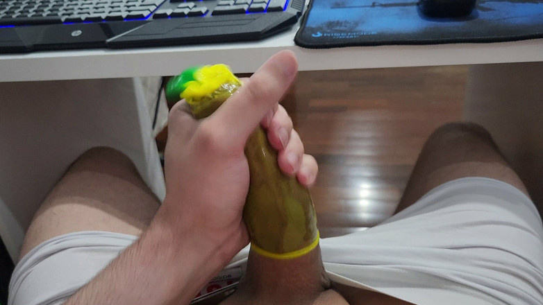 Lkdick8: コンドームでごっくん
