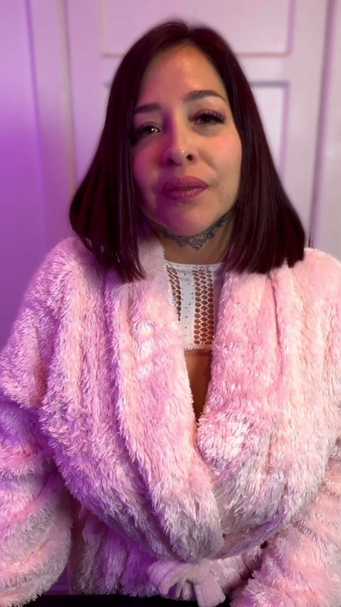 Kate jenn: Chilean Busty and Big Ass Gives You a Massage Until...
