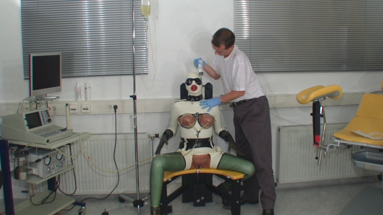 Rubber & Clinic Studio - 1ATOYS: Bizarre rubberen ervaring
