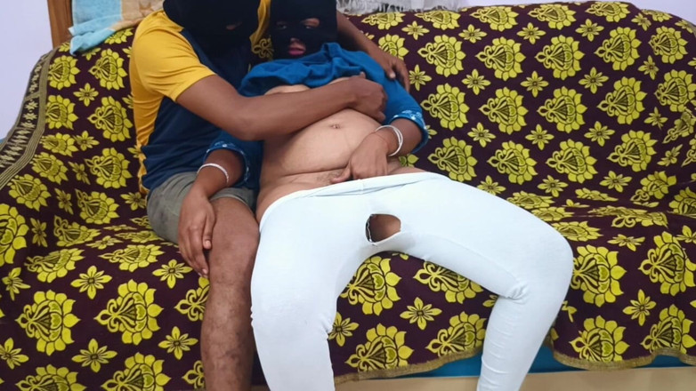 Tamilponnuj: La demi-sœur de ma femme et moi